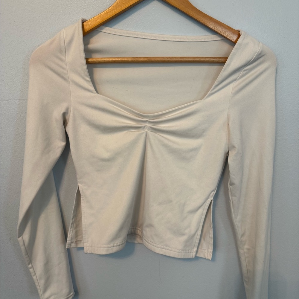 Women's Cream Long-Sleeve Scoop Neck Top, XS